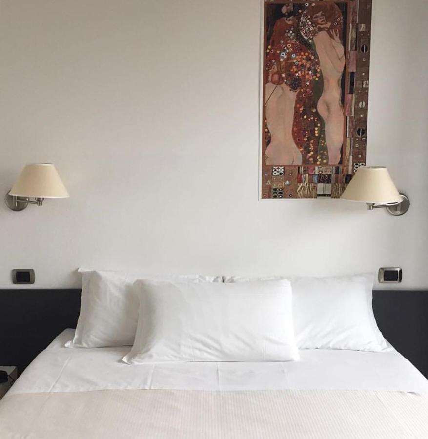 Hotel La Locanda Cadrezzate Extérieur photo